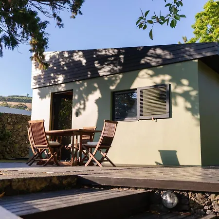 Дом отдыха Caloura Suite *