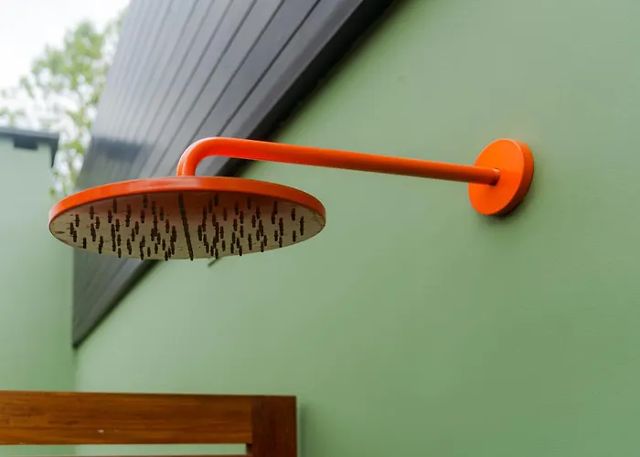 Дом отдыха Caloura Suite Калора