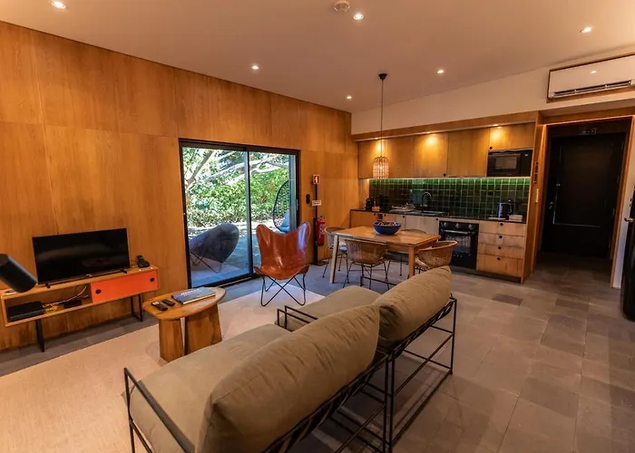 Caloura Suite Дом отдыха Калора